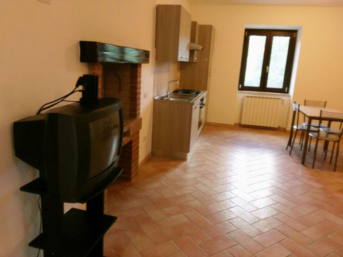 Casale Di Burano Leilighet Onano Eksteriør bilde