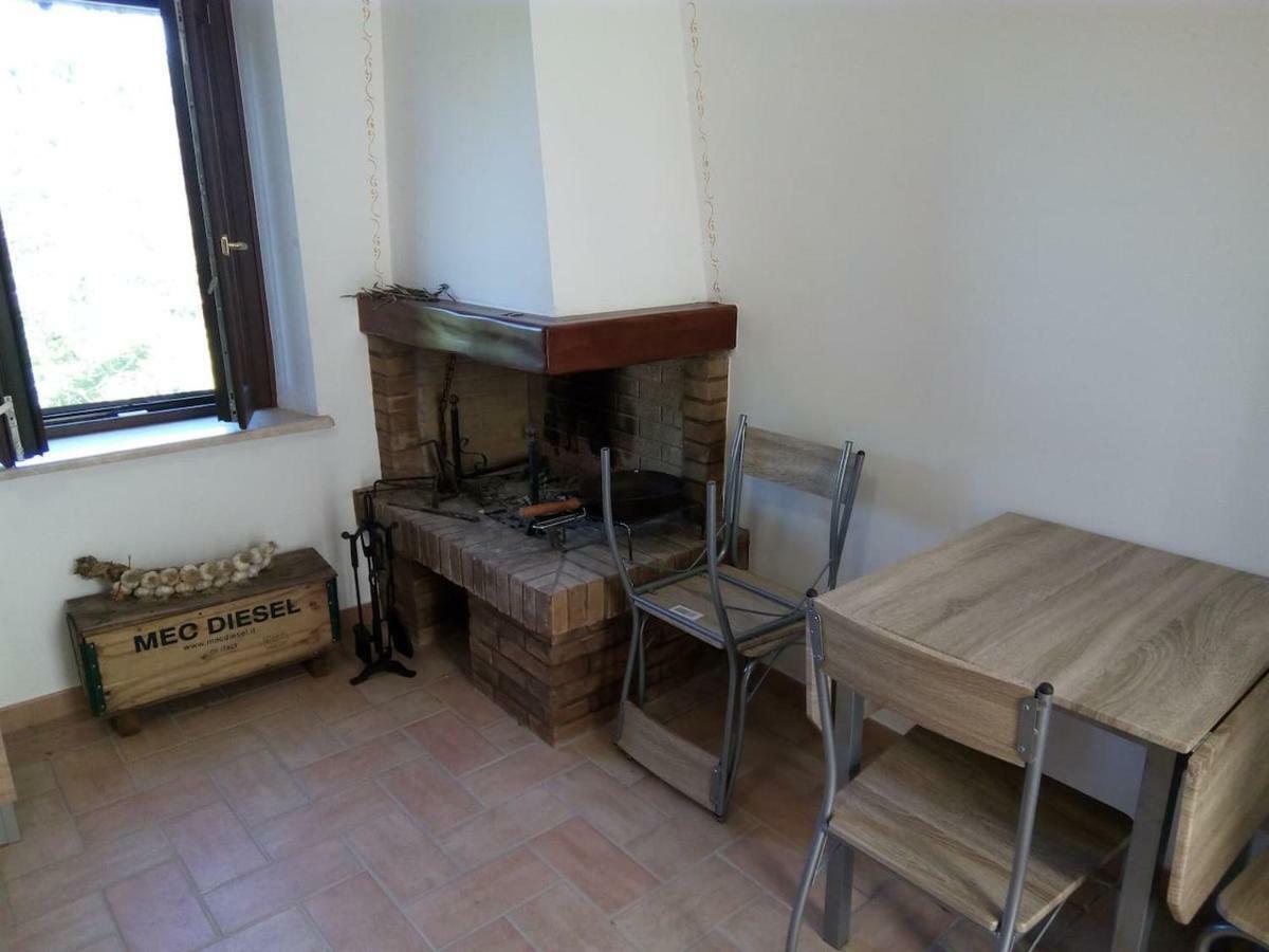 Casale Di Burano Leilighet Onano Eksteriør bilde